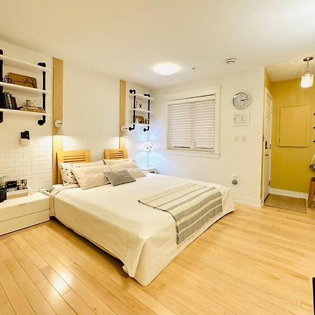 Private Guest Suite 10Mins To Downtown - King Bed - Bathtub - Free Parking Vancouver Kültér fotó
